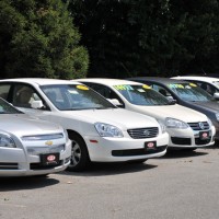 Több gépjármű kedvezmény a kötelező biztosításoknál